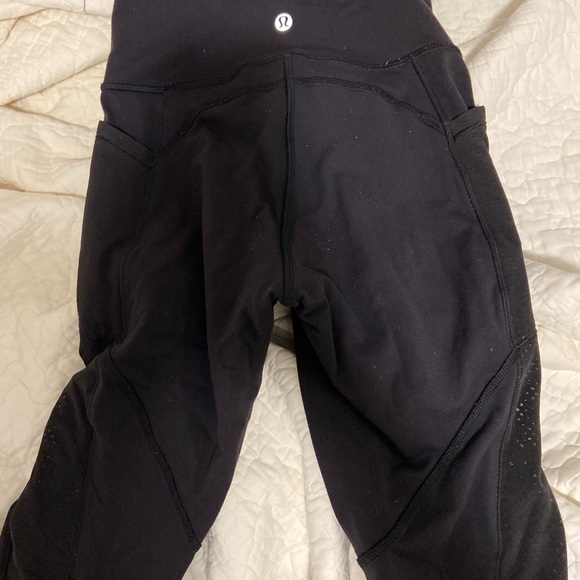 Lululemon High-Rise Workout Leggings, Size XS - Picture 3 of 7